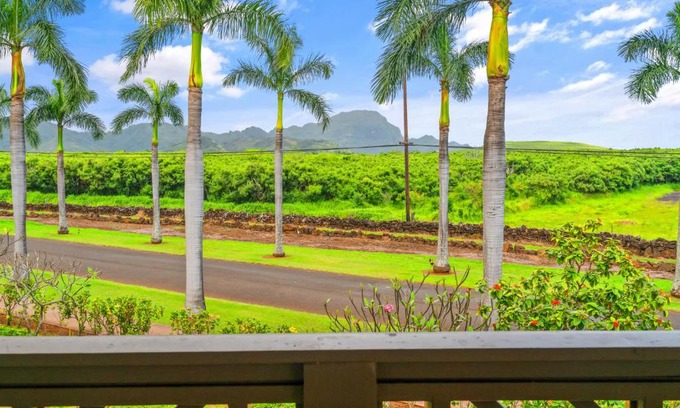 Poipu House | 4 Bedroom Mountain View Condo at Pili Mai