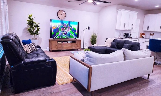 Oklahoma City House | 4-Bedroom New House in OKC with Gym, Fast WiFi, 8 Beds - Sleeps 12, Car Garage