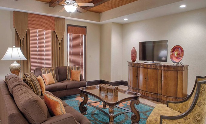Lake Buena Vista Condo | 4 Bedroom Presidential Condo, Sleeps 12, on Disney Property, Bonnet Creek Resort