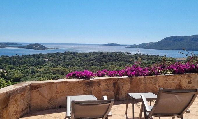 Porto-Vecchio House | 4-bedroom villa, pool, sea view from every room, close to beaches.