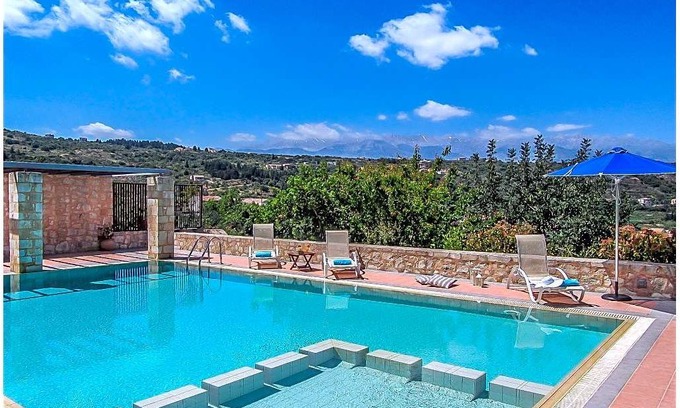 Gavalochori Villa | 4 bedroom Villa, sleeps 12 with Pool, Air Con and FREE WiFi