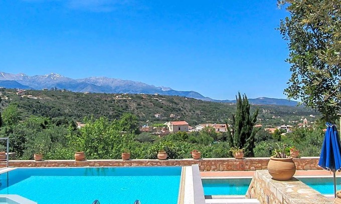 Gavalochori Villa | 4 bedroom Villa, sleeps 10 with Pool, Air Con and FREE WiFi