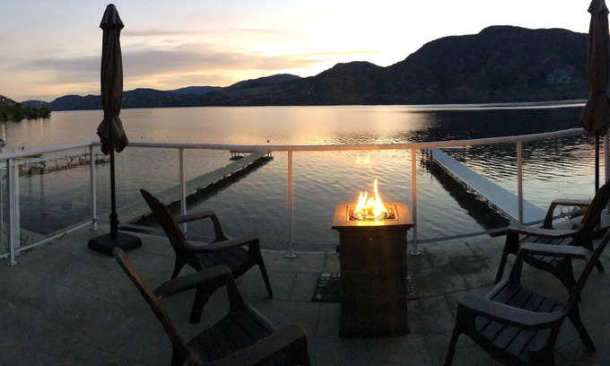 Okanagan-Similkameen House | 4 BR Skaha-Lakefront House-WINE COUNTRY - Sand Beach-Dock - NEW FALL PRICING