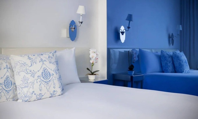 SoHo House | 4 Elegant Deluxe Suites with Living Room! Offering sweeping views of NYC!