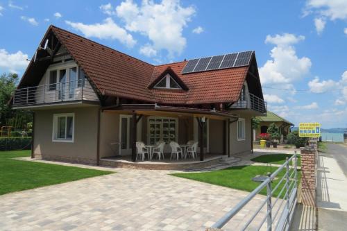 Balatonlelle Apartment | 4 fös apartman