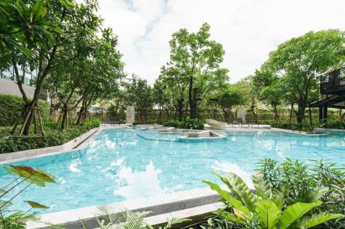 Kabin Buri Apartment | 4-Ideo New Rama 9 游泳池公寓 二房二卫WiFi