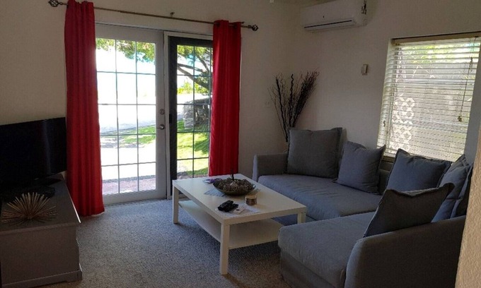 Somerset Village House | #4 Laurel - Bermuda Getaway Studio