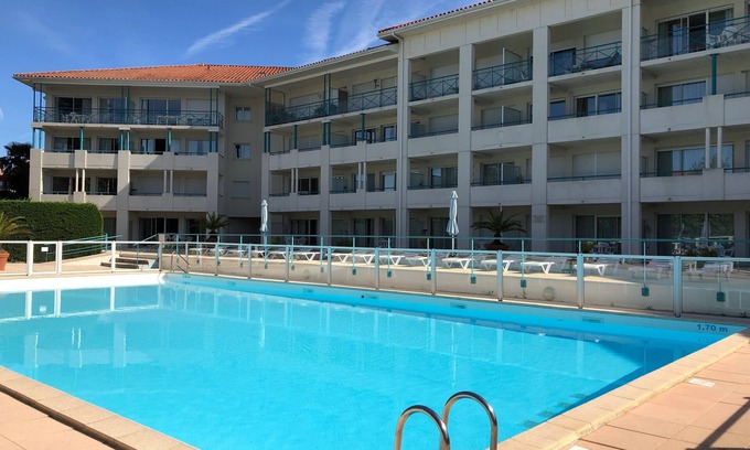 Ciboure Apartment | 4 people 2 rooms, terrace, residence with swimming pool - golf sea surf E