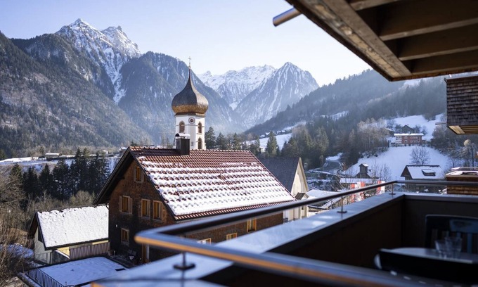 Buerserberg Apartment | 4-person apartment in the holiday park Landal Chalet Matin