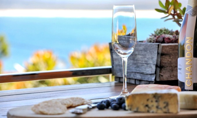 Merimbula Apartment | 4 Points of View - 1 bedroom Apartment 3+ nights