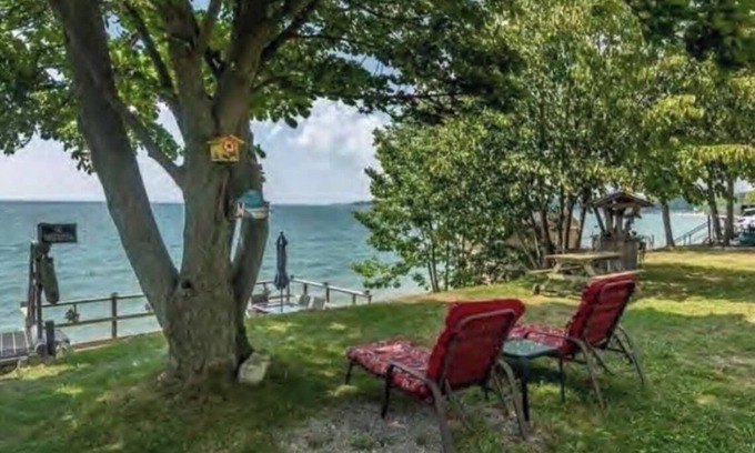 Dunnville Cottage | 4 season fully furnished cottage, hottub, fire pits and outstanding views!