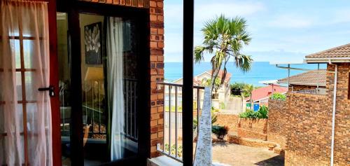 Margate Apartment | 4 Shore - 99 Ramsgate - 6 Sleeper - Close to the Beach!