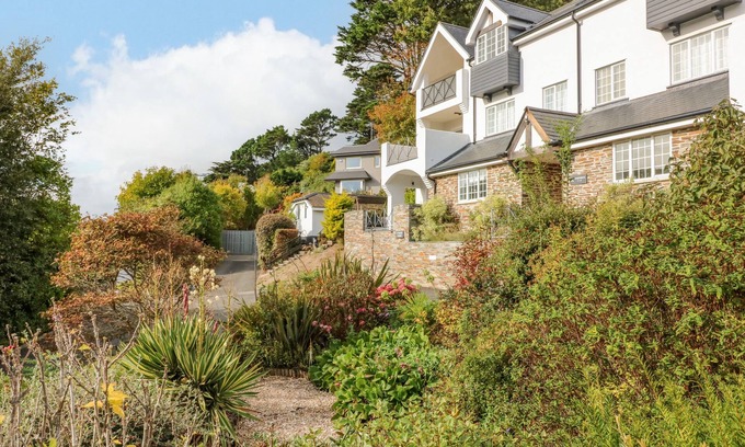 Salcombe Cottage | 4 ST ELMO COURT, family friendly, country holiday cottage in Salcombe