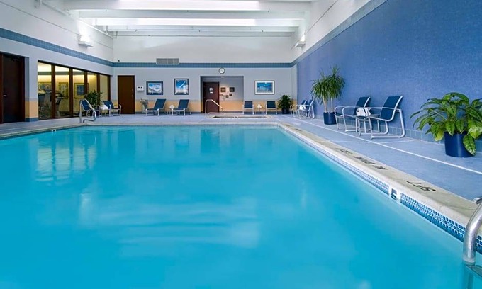 Downtown Hotel | 4-Star Hotel ∙ Radisson Hotel Lansing at the Capitol