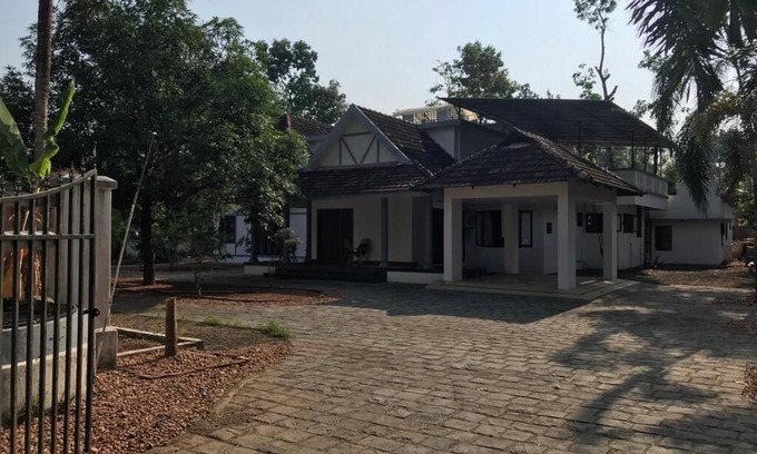 Pallam House | 4000 sq ft spacious lexuary house