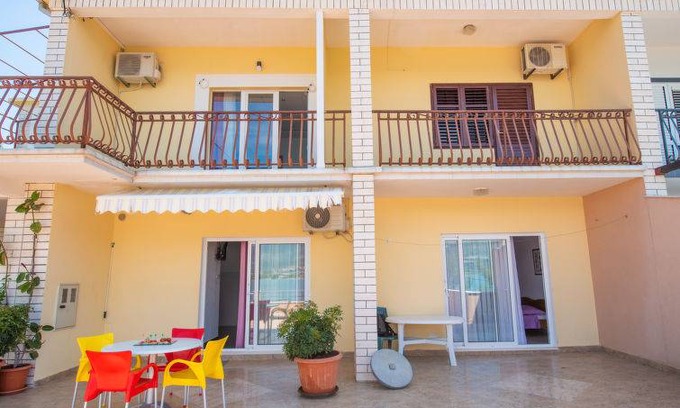Municipality of Trogir Apartment | 45 m² Apartment ∙ 1 bedroom ∙ 4 guests