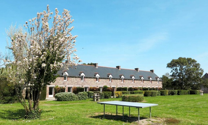 Pleherel-Plage-Vieux-Bourg Apartment | 45 m² Apartment ∙ 2 bedrooms ∙ 4 guests