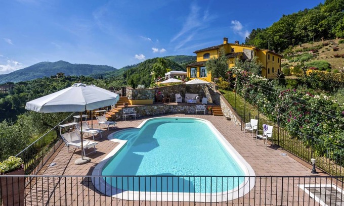 Casalguidi Villa | 450 m² Villa ∙ 7 bedrooms ∙ 14 guests