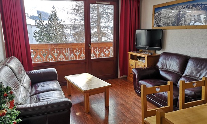 Les Deux Alpes Apartment | 47m² - South balcony - Center Les 2 Alpes - Two bedrooms - at the foot of the ski slopes