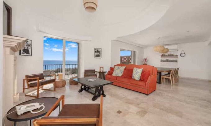 Paraiso Escondido Villa | 4BD Oceanfront Montecristo Estates Villa