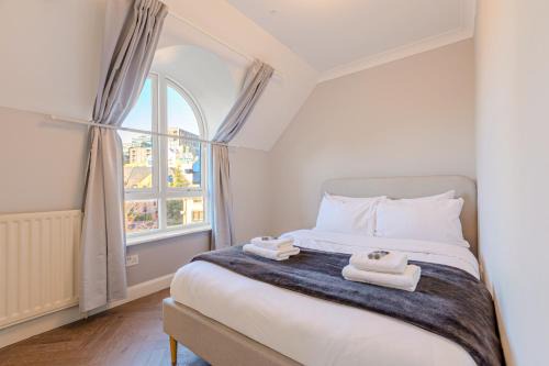Wapping Apartment | 4BR 4-floor house, w patio, 10 min Wapping Station