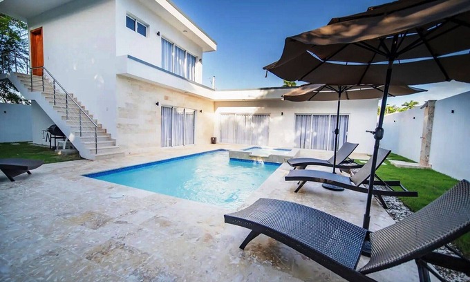 La Mulata I Villa | 4BR/4BA Villa: Elegant Retreat with a Private Pool