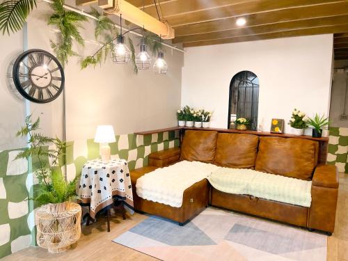 Chom Phon House | 4BR entire house next to Skytrain BTS and Subway MRT Chatuchak