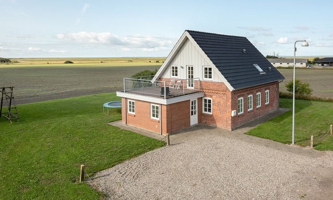 Emmerlev House | 5 bedroom accommodation in Højer