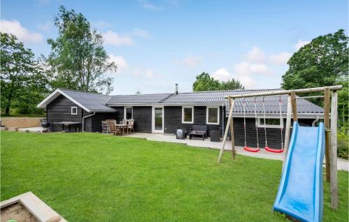 Farvang House | 5 Bedroom Awesome Home In Fårvang