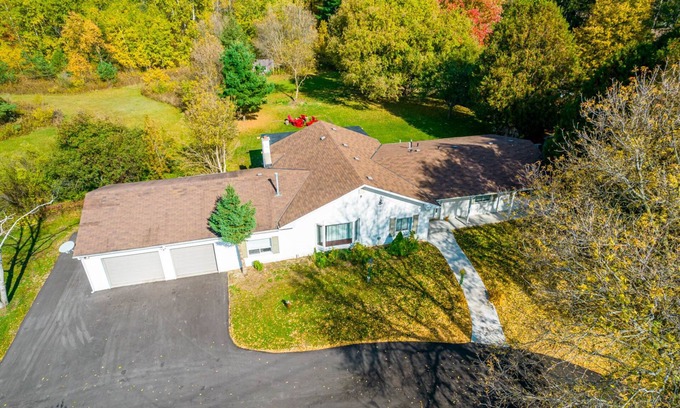 King House | 5 Bedroom Countryside-Cottage King ON - 35% Winter & Long Stay Discount.