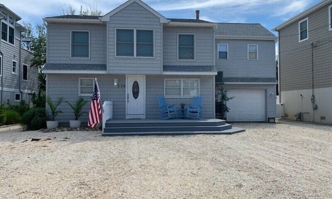 Surf City House | 5 Bedroom Surf City Gem - 2 short blocks to the beach and bay views.