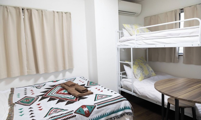 Nishi-Shinjuku Apartment | 5 min walk from Shinjuku Chuo Park & family of 4 live & enjoy!