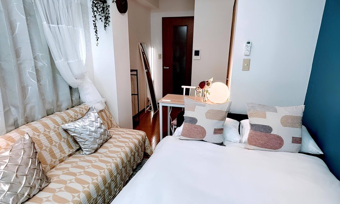 Ebisu Apartment | 5 min walk to Hiroo, 10 min to Ebisu, 15 min by train to Shibuya and Ginza.