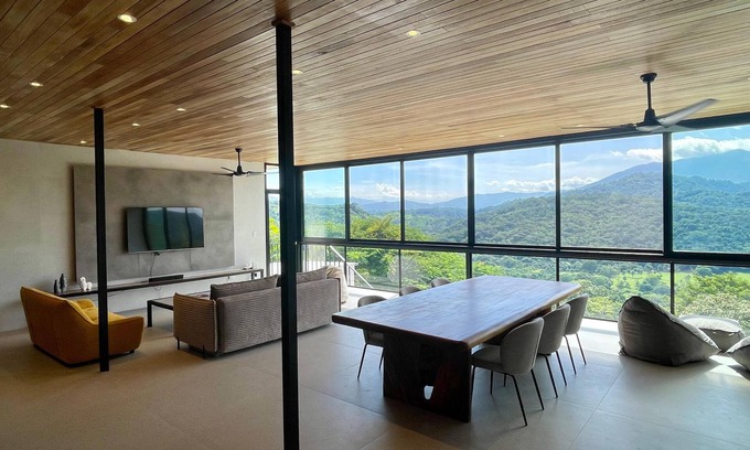 Tarcoles House | 5 minutes from Crocodile Bridge Ideal family home.