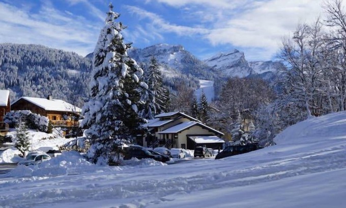 Les Carroz-d'Araches Apartment | 5-person apartment, 55m2, fully equipped, view of the slopes, terrace, Wifi