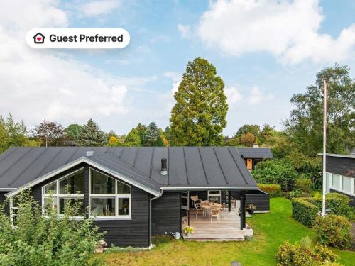 Beder Malling House | 5 person holiday home in Malling-By Traum