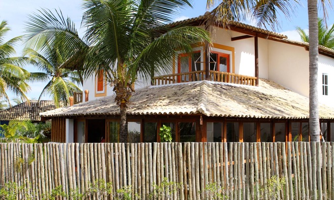 Trancoso House | 5 suites, Pool, sea view next to Mirror Beach with full kitchen