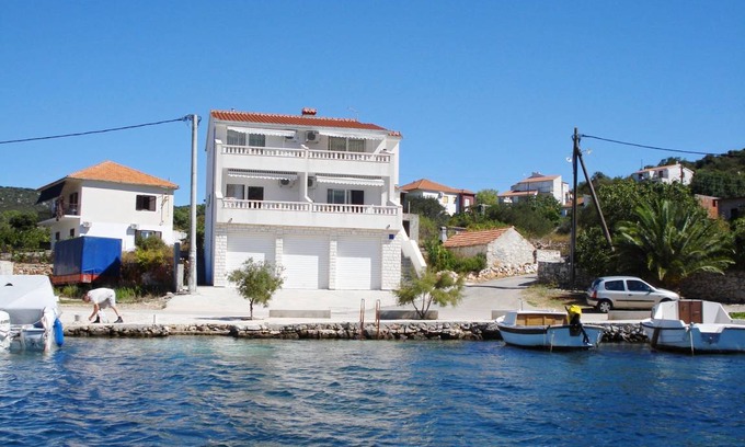 Vinisce Apartment | 50 m² Apartment ∙ 1 bedroom ∙ 4 guests