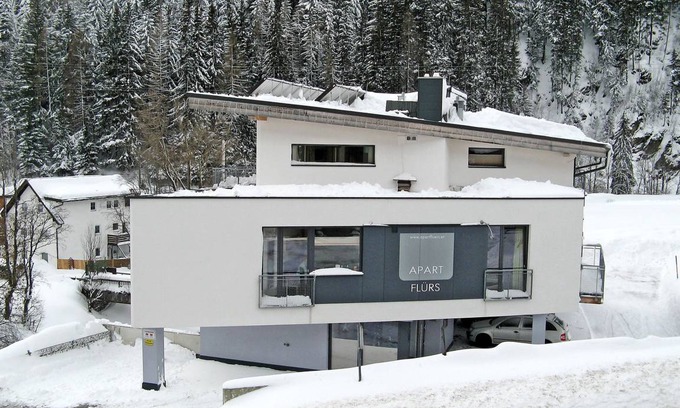 Flirsch Apartment | 50 m² Apartment ∙ 2 bedrooms ∙ 4 guests
