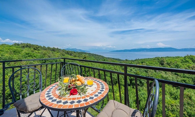 Drenje Apartment | 50 m² Apartment ∙ 2 bedrooms ∙ 5 guests