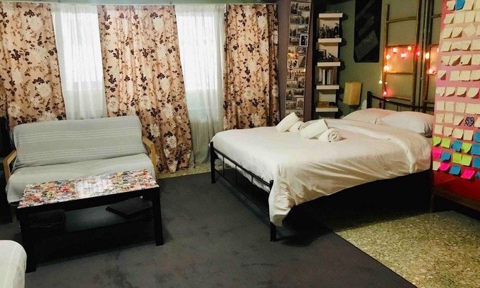 Agios Panteleimonas House | 500Mbps WiFi/Studio 1min from Attiki metro station