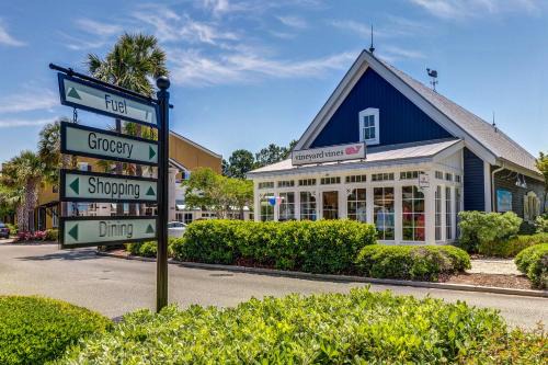 Vanderhorst Plantation House | 51 Burroughs Hall