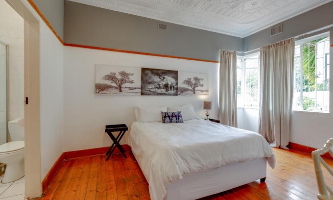 Greater Johannesburg Metropolitan Area Apartment | 51 on York Unit 4 with PRIVATE Bathroom