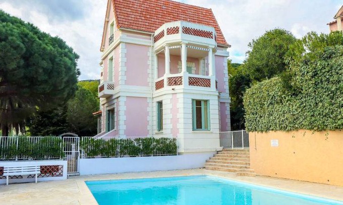 Cavalaire-sur-Mer Apartment | 52 m² Apartment ∙ 1 bedroom ∙ 4 guests