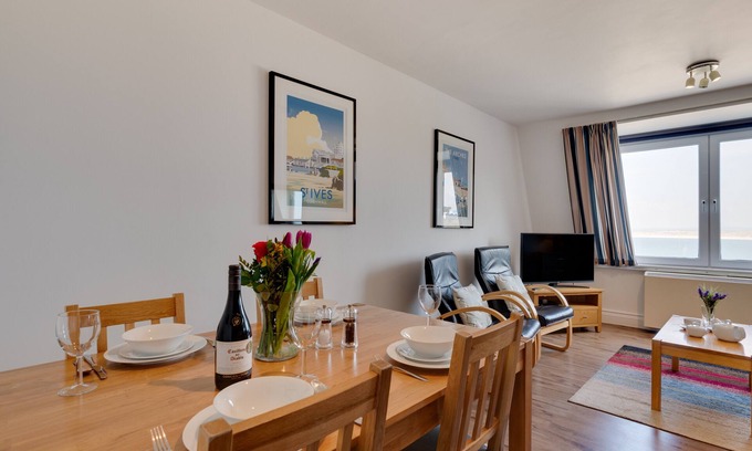 St Ives House | 54 Carrack Widden - One Bedroom House, Sleeps 2