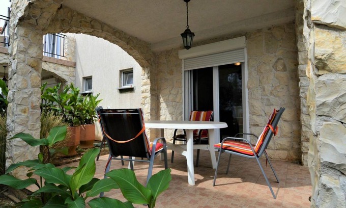 Tribunj Apartment | 55 m² Apartment ∙ 2 bedrooms ∙ 5 guests