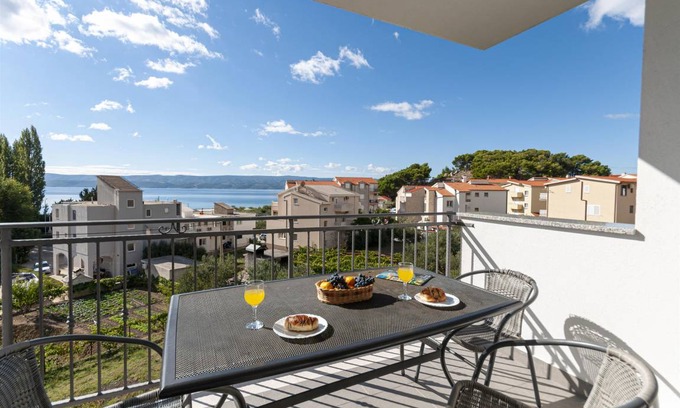 Omis Apartment | 55 m² Apartment ∙ 2 bedrooms ∙ 5 guests