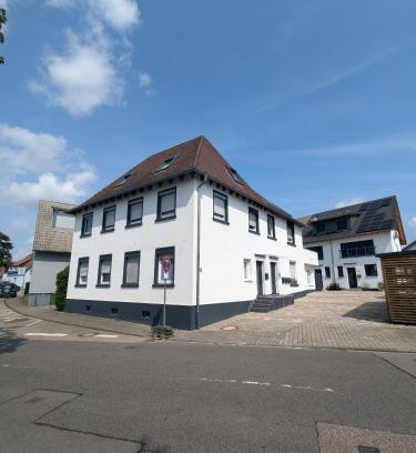 Rheinstetten Apartment | 55qm Messe Wohnung, Trade Fair, 6 Minuten zur Messe