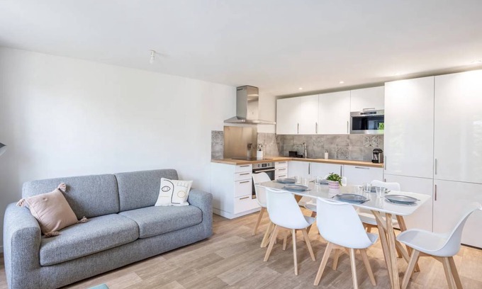 Coupvray Apartment | 57 m² Apartment ∙ 2 bedrooms ∙ 8 guests