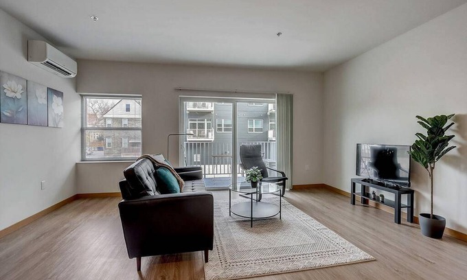 Lower East Side Apartment | 58 m² Apartment ∙ 1 bedroom ∙ 2 guests